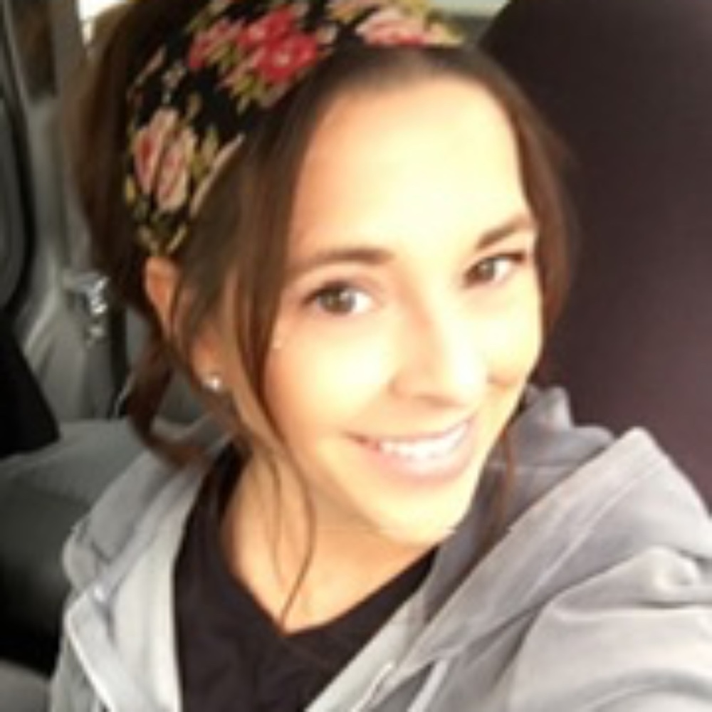 Meet your Posher, Nicole